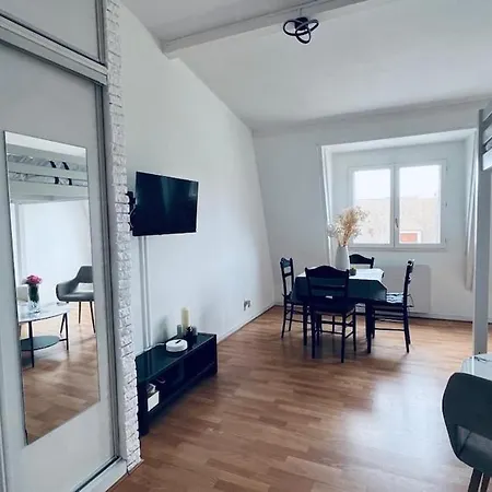 Apartment Cosy Proche De Paris Drancy