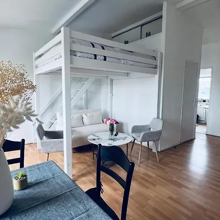 Cosy Proche De Paris Apartment